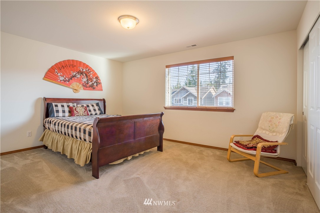 3203 172 Street Southeast Bothell, WA 98012 - Photo 9 of 16