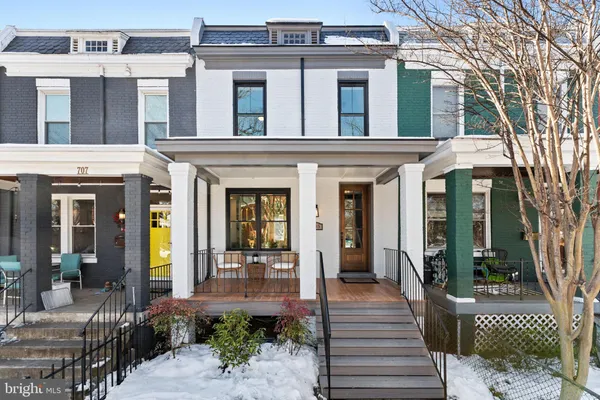 $5,800 | 705 Kentucky Avenue Southeast, Washington, DC 20003