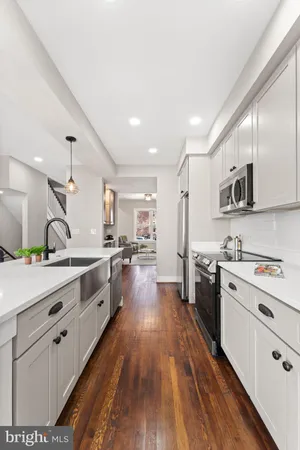 $5,800 | 705 Kentucky Avenue Southeast, Washington, DC 20003