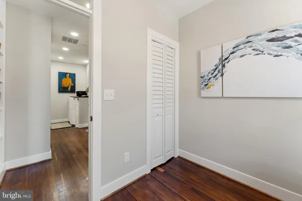 $5,800 | 705 Kentucky Avenue Southeast, Washington, DC 20003