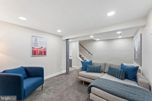 $5,800 | 705 Kentucky Avenue Southeast, Washington, DC 20003