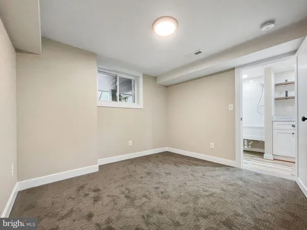 $5,800 | 705 Kentucky Avenue Southeast, Washington, DC 20003