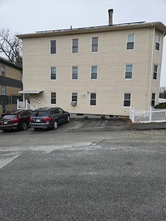 $650,000 | 11 Maxwell Street, Worcester, MA 01607