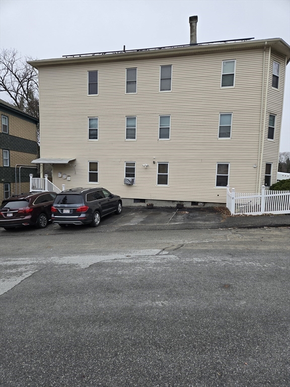 11 Maxwell Street Worcester, MA 01607 - Photo 3 of 14