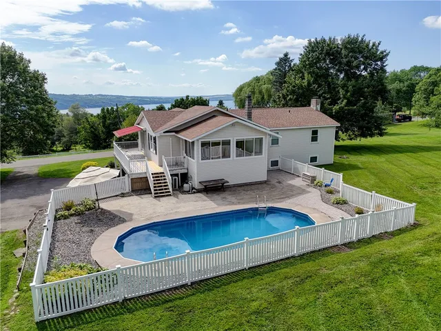 $379,000 | 1566 Tracy Drive, Spafford, NY 13152