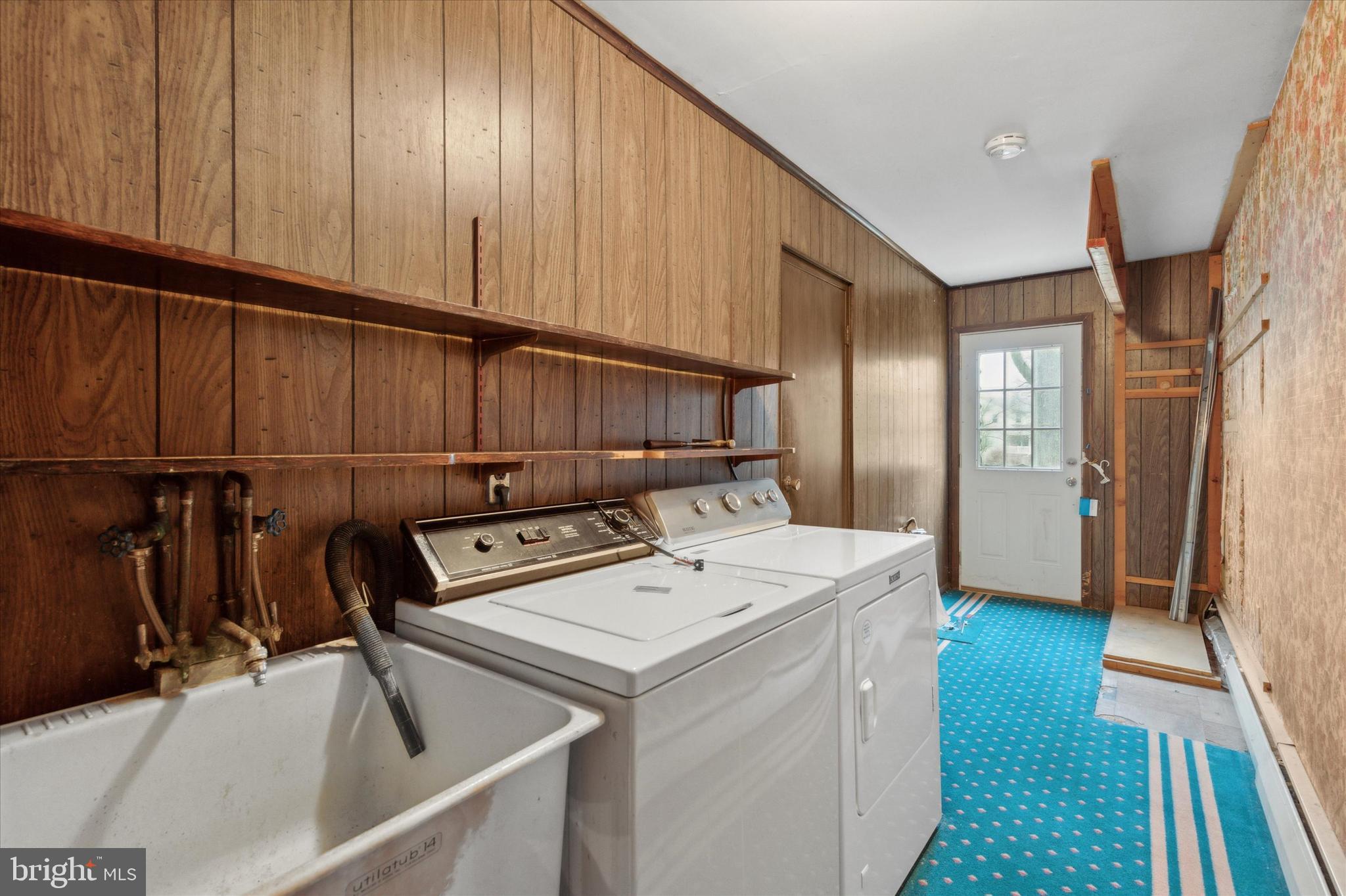1601 Latch String Lane Hatfield, PA 19440 - Photo 16 of 32 Laundry room
