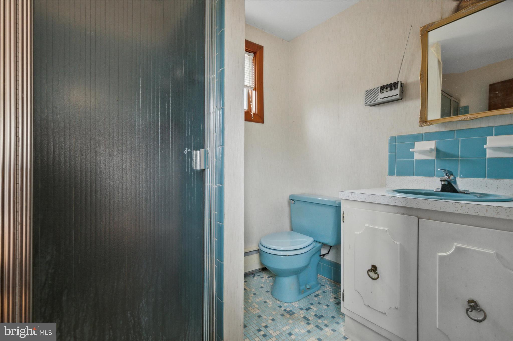 1601 Latch String Lane Hatfield, PA 19440 - Photo 20 of 32 Primary bathroom