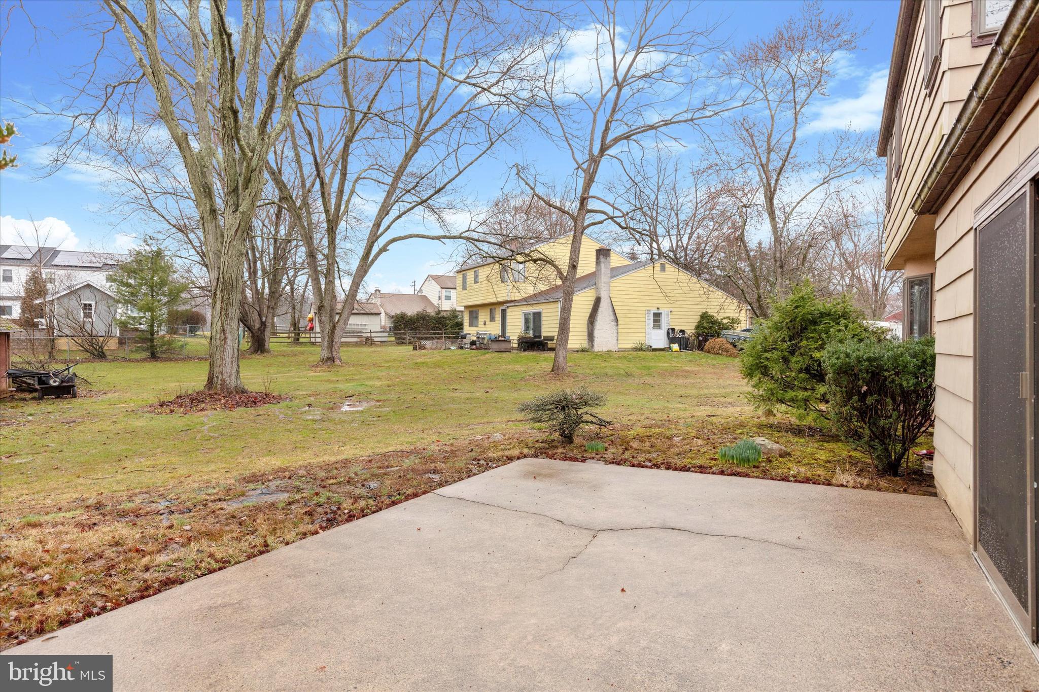 1601 Latch String Lane Hatfield, PA 19440 - Photo 29 of 32 Patio