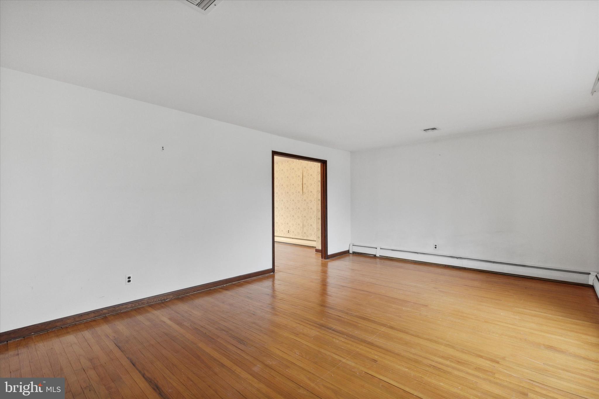 1601 Latch String Lane Hatfield, PA 19440 - Photo 4 of 32