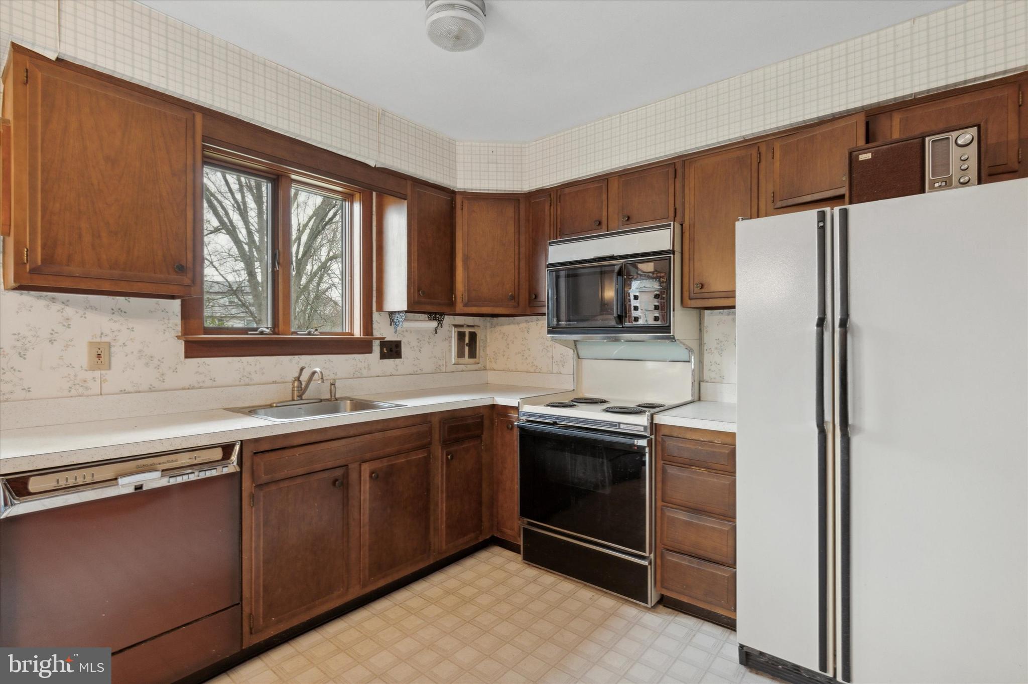 1601 Latch String Lane Hatfield, PA 19440 - Photo 10 of 32