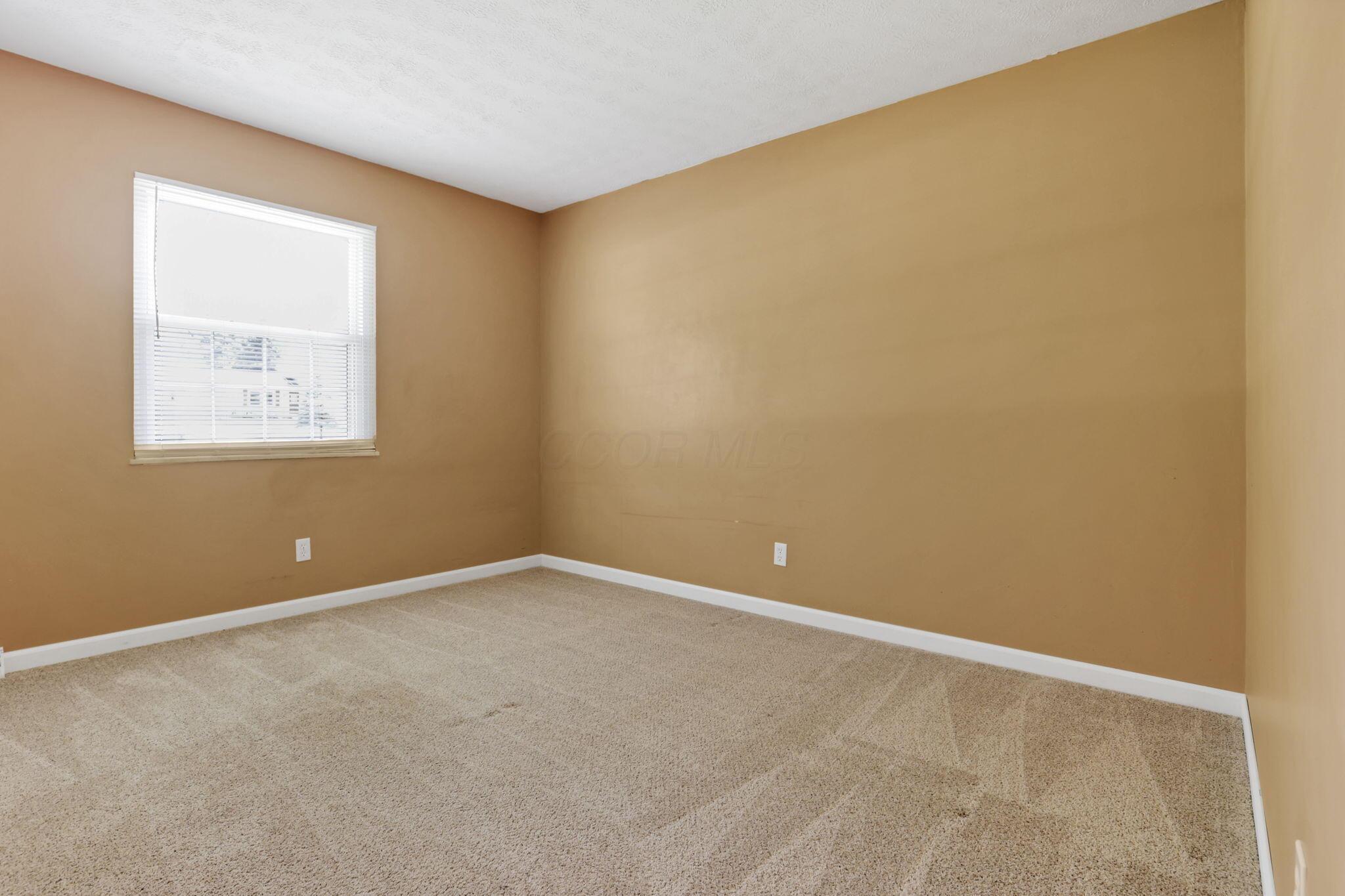 255 Riva Ridge Road Southwest Pataskala, OH 43062 - Photo 29 of 39 38-web-or-mls-0N4A9477