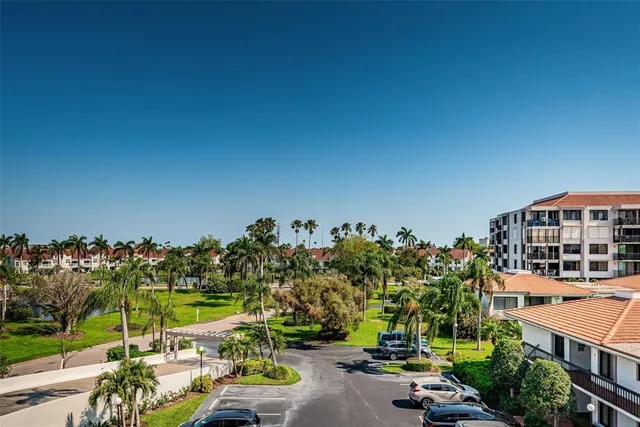 $2,000 | 6295 Bahia Del Mar Circle, Unit 405, St. Petersburg, FL 33715