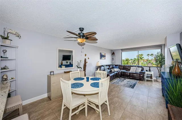 $2,000 | 6295 Bahia Del Mar Circle, Unit 405, St. Petersburg, FL 33715