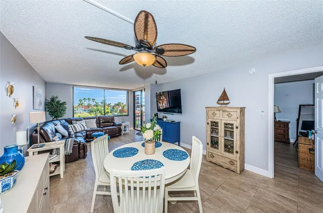 $2,000 | 6295 Bahia Del Mar Circle, Unit 405, St. Petersburg, FL 33715