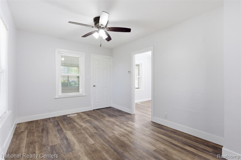 7547 Stephens Center Line, MI 48015 - Photo 5 of 15