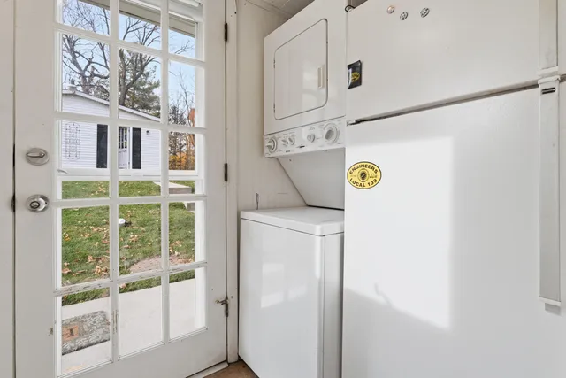 $1,800 | W6705 North Lakeshore Circle, Sugar Creek, WI 53121