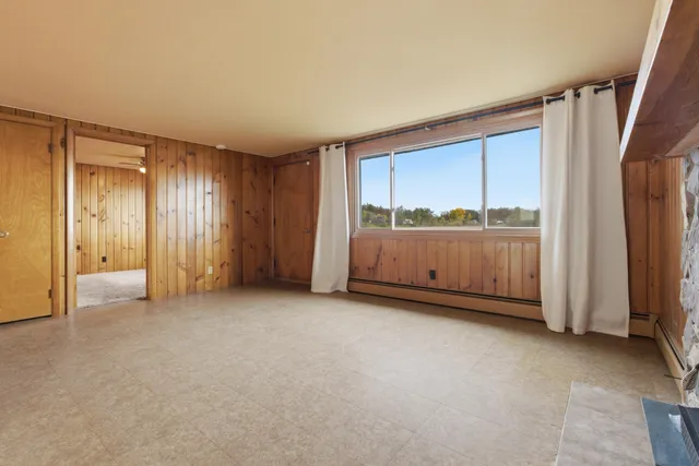 $1,800 | W6705 North Lakeshore Circle, Sugar Creek, WI 53121