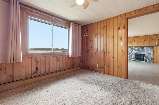 $1,800 | W6705 North Lakeshore Circle, Sugar Creek, WI 53121