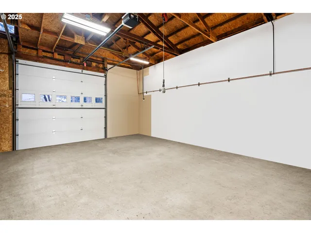 $1,999,900 | 15280 South Howards Mill Road, Mulino, OR 97042