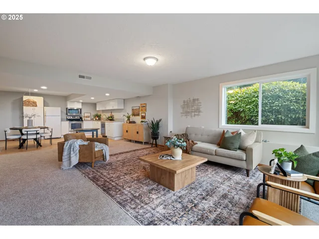 $1,999,900 | 15280 South Howards Mill Road, Mulino, OR 97042