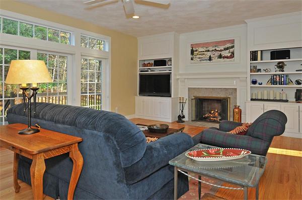 19 Coppermine Road Topsfield, MA 01983 - Photo 4 of 27 Gallery Image 4