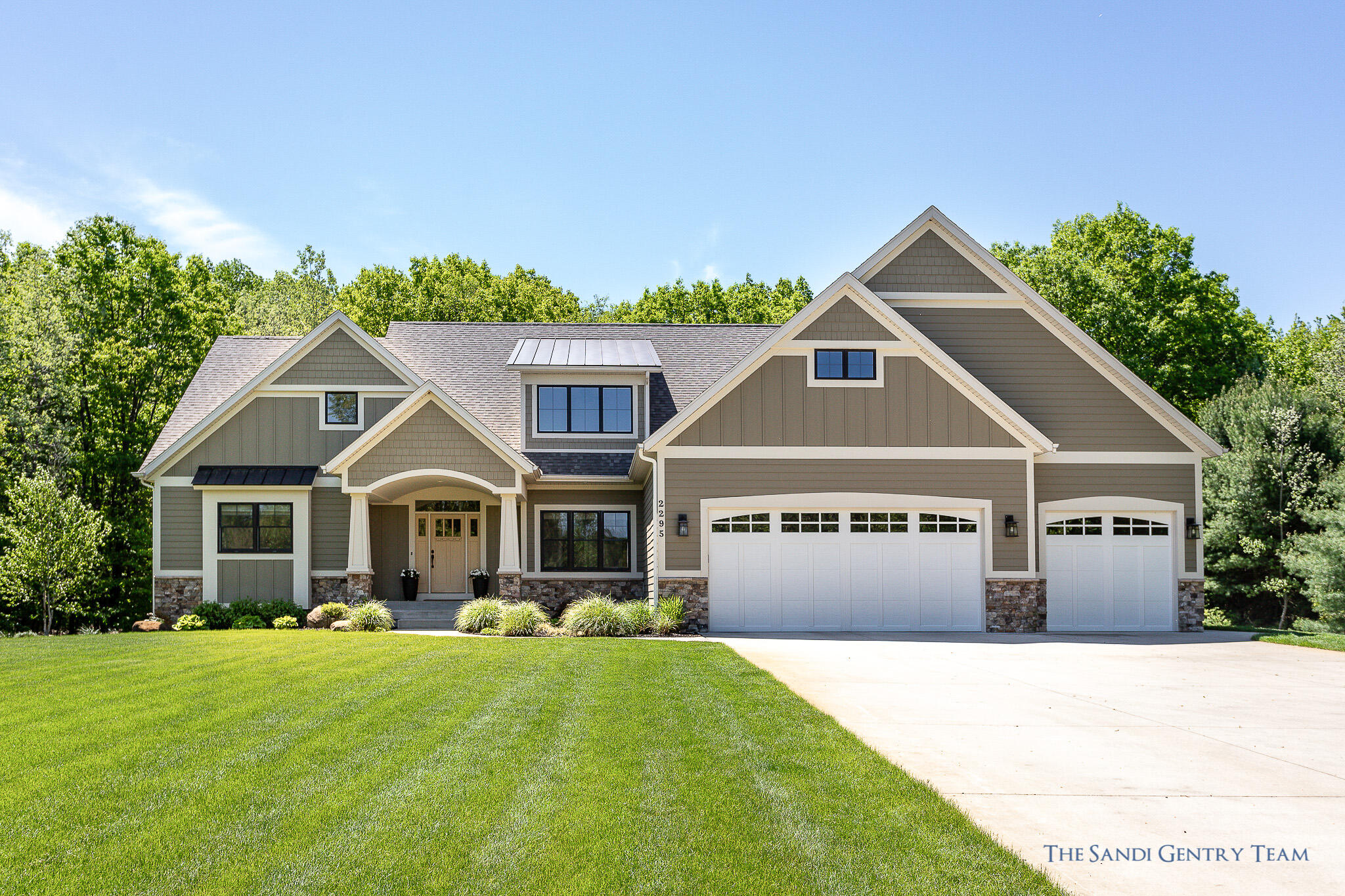 2295 East Pontaluna Road Spring Lake, MI 49456 - Photo 1 of 56 2295 E Pontaluna Rd Spring Lake-14