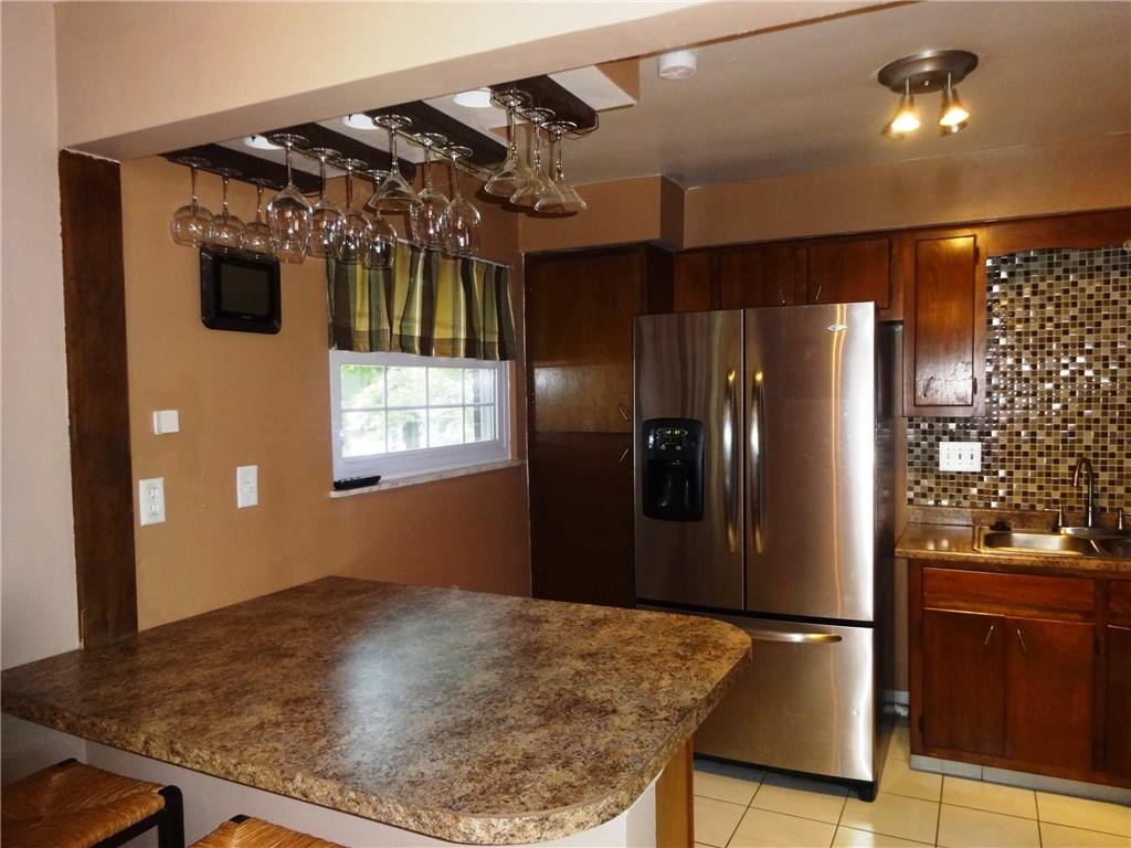 924 Harvard Road Monroeville, PA 15146 - Photo 2 of 25 Gallery Image 2