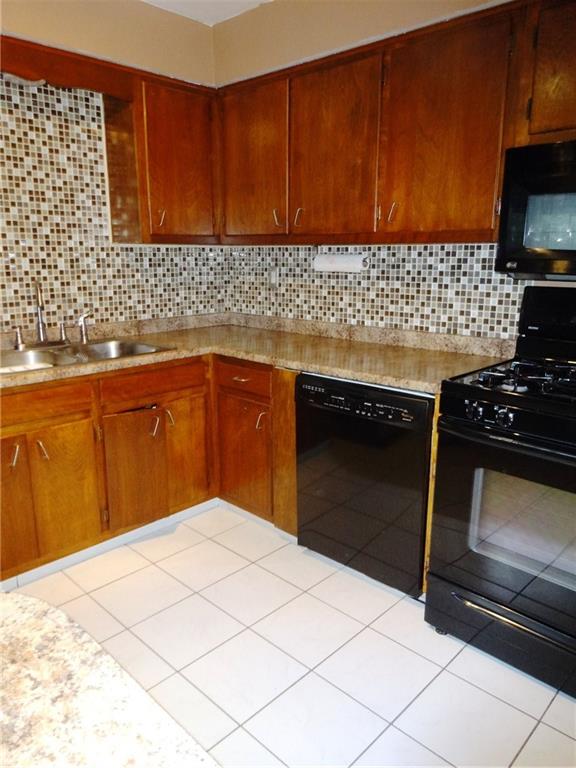 924 Harvard Road Monroeville, PA 15146 - Photo 11 of 25 Gallery Image 11