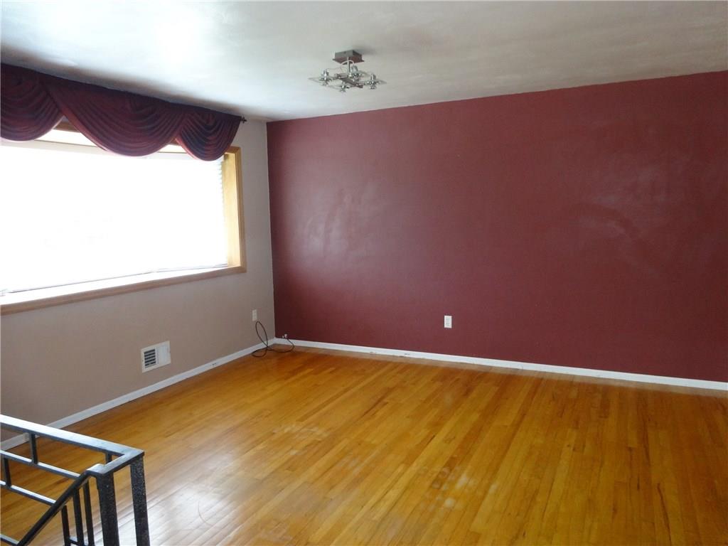 924 Harvard Road Monroeville, PA 15146 - Photo 4 of 25 Gallery Image 4