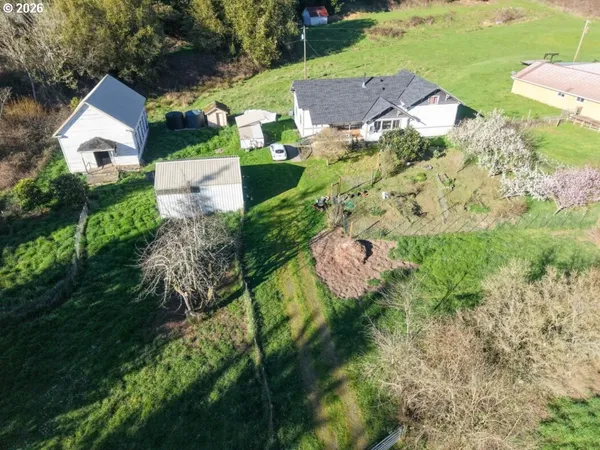 $355,000 | 46393 Highway 242 Myrtlepoint Or 97458, Myrtle Point, OR 97458