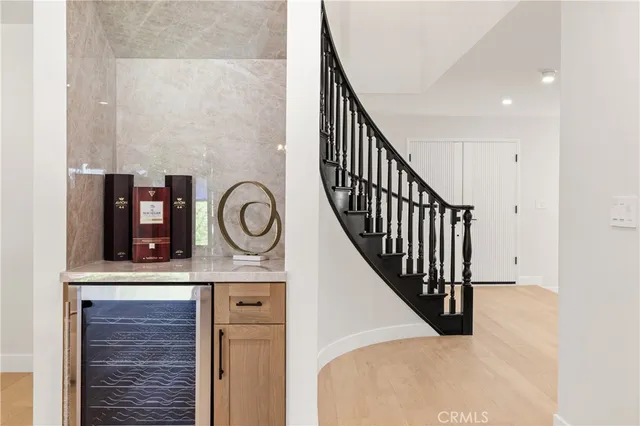 $1,850,000 | 5340 Edgeware Drive, Calabasas, CA 91301