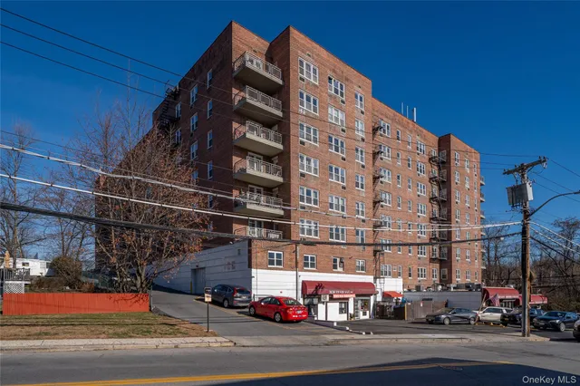 $275,000 | 495 Odell Avenue, Unit 8R, Yonkers, NY 10703