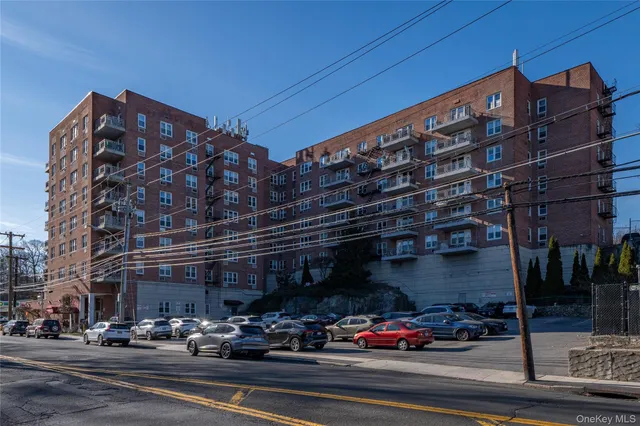 $275,000 | 495 Odell Avenue, Unit 8R, Yonkers, NY 10703