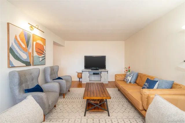 $275,000 | 495 Odell Avenue, Unit 8R, Yonkers, NY 10703