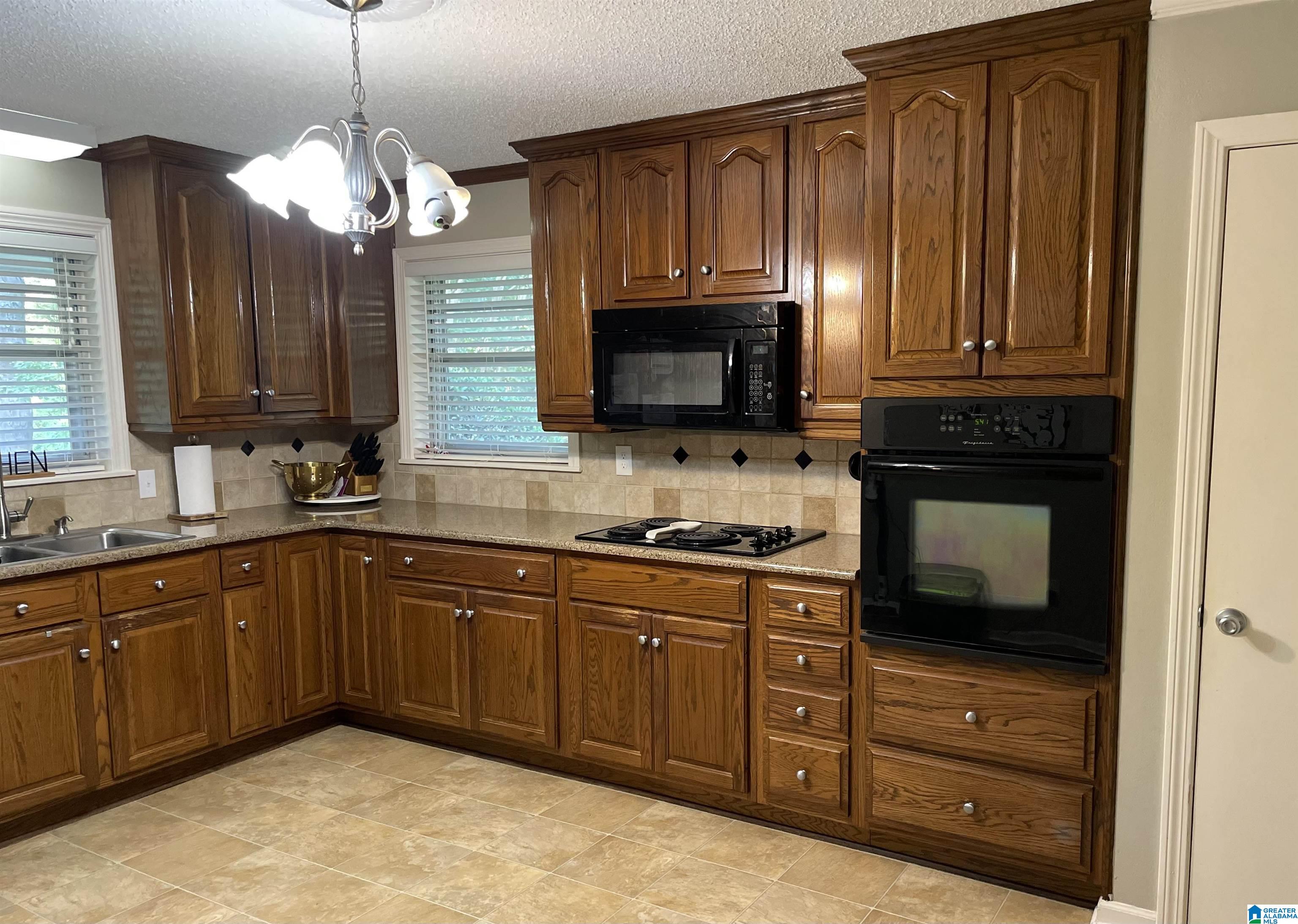 30 2nd Avenue Sterrett, AL 35147 - Photo 10 of 17