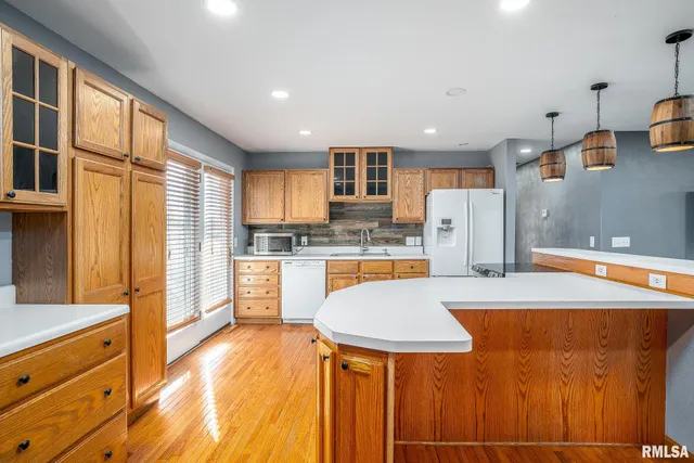 $265,000 | 4240 4th Avenue, East Moline, IL 61244