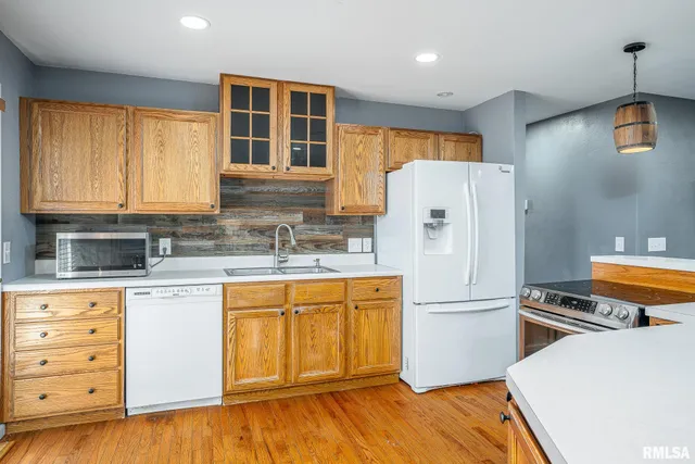 $265,000 | 4240 4th Avenue, East Moline, IL 61244