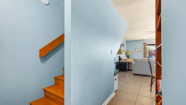 a view of entryway
