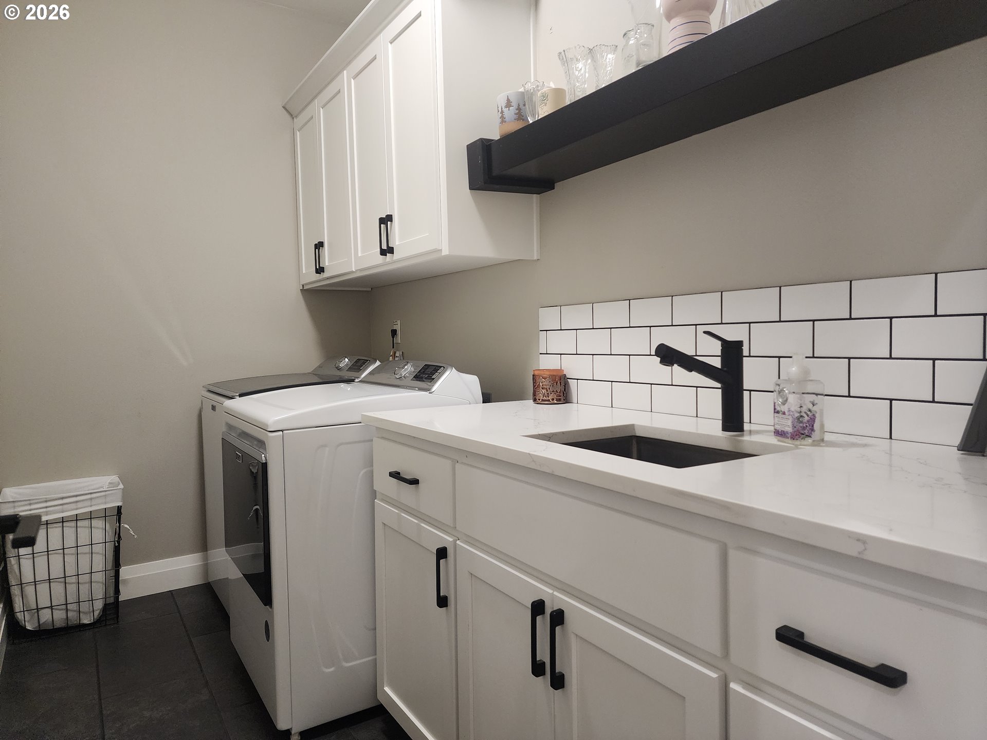 845 1st Street Gervais, OR 97026 - Photo 14 of 29 a utility room with dryer and washer
