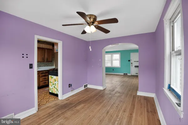 $180,000 | 71 South Harwood Avenue, Upper Darby, PA 19082