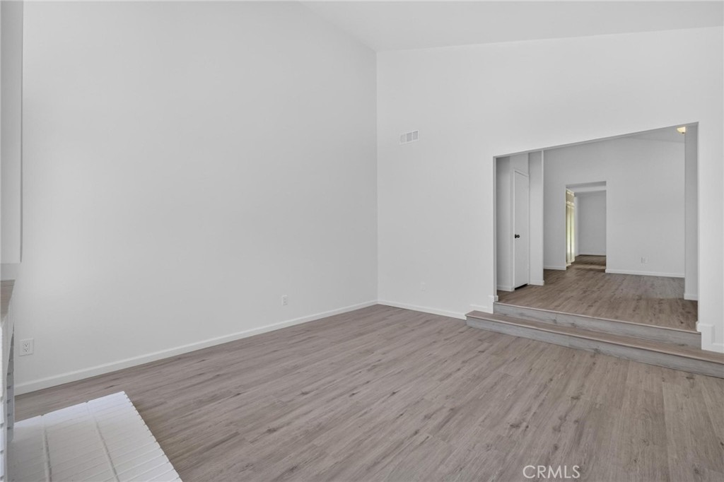 3026 Softwind Way Torrance, CA 90505 - Photo 12 of 36