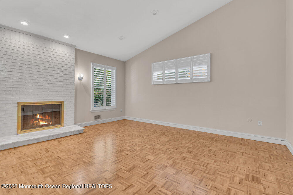 189 Lynch Road Middletown, NJ 07748 - Photo 11 of 52 027_dsc03152-1