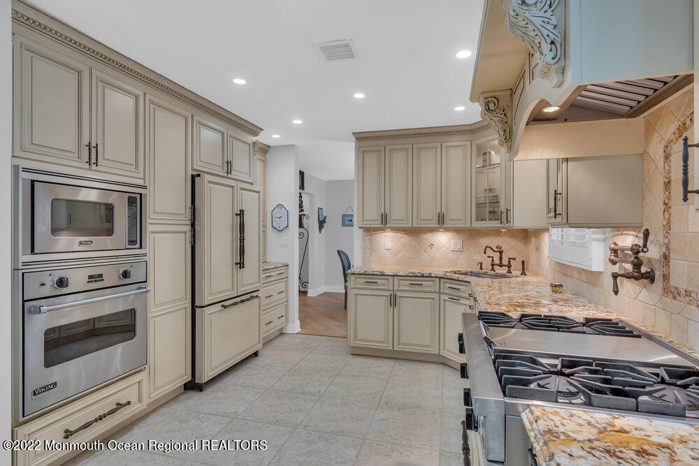 189 Lynch Road Middletown, NJ 07748 - Photo 34 of 52 024_dsc04299