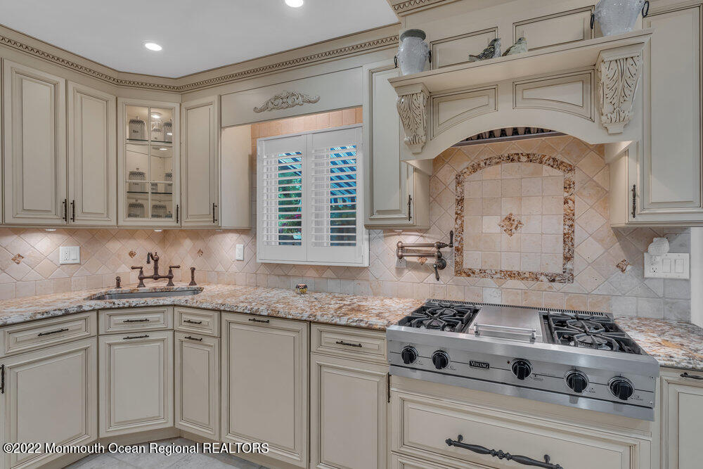 189 Lynch Road Middletown, NJ 07748 - Photo 36 of 52 026_dsc04309