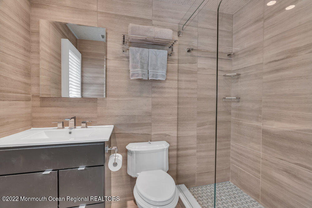 189 Lynch Road Middletown, NJ 07748 - Photo 41 of 52 044_dsc04349
