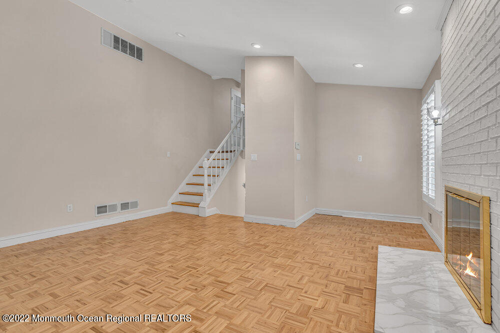 189 Lynch Road Middletown, NJ 07748 - Photo 8 of 52 029_dsc03162-1