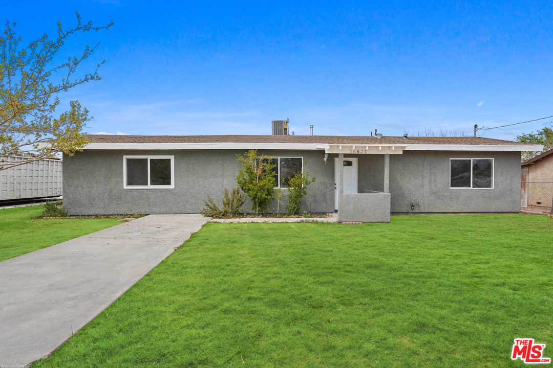 15624 Riverside Street Hesperia, CA 92345 - Photo 1 of 14 Gallery Image 1