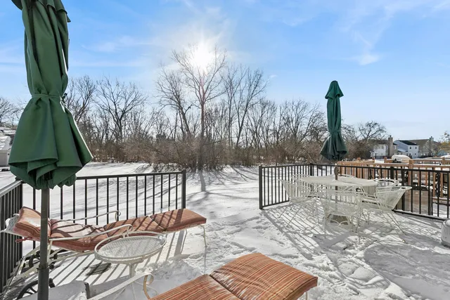$225,000 | 1357 Sunrise Lane, Unit 1357, Gurnee, IL 60031