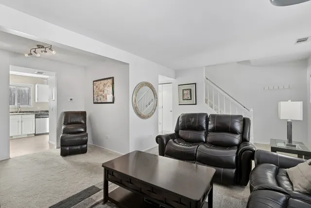 $225,000 | 1357 Sunrise Lane, Unit 1357, Gurnee, IL 60031