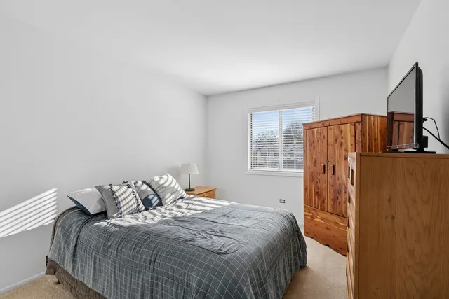 $225,000 | 1357 Sunrise Lane, Unit 1357, Gurnee, IL 60031